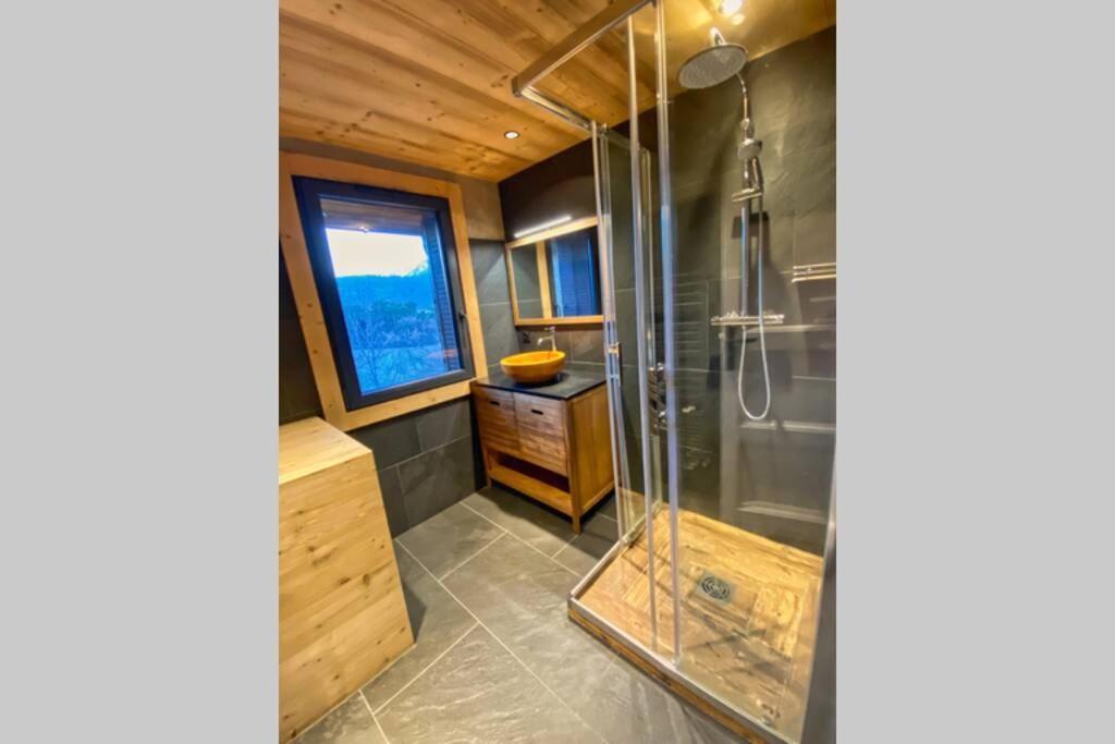 Gîte avec jacuzzi privatif Crots Extérieur photo